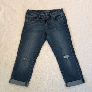 NWOT American Eagle distressed boyfriend jeans 4